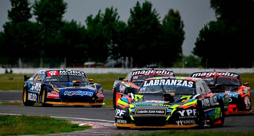 TC Mouras, los primeros en salir a pista