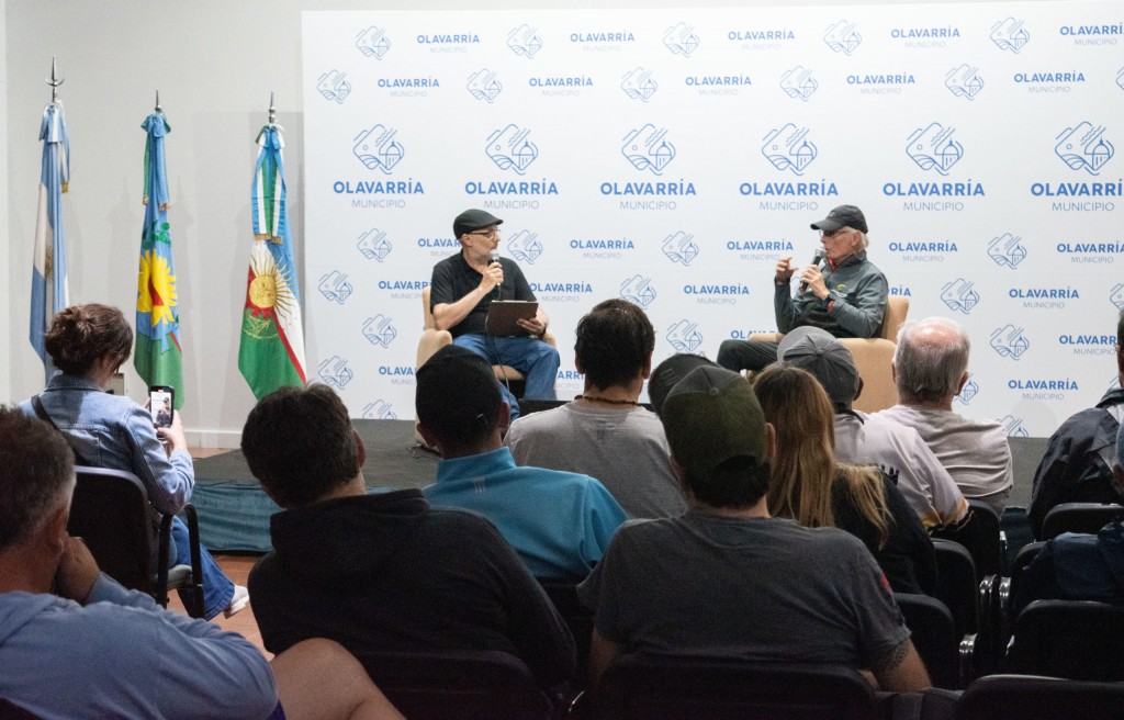 El profesor Fernando Signorini realizó una charla abierta en el Salón Rivadavia