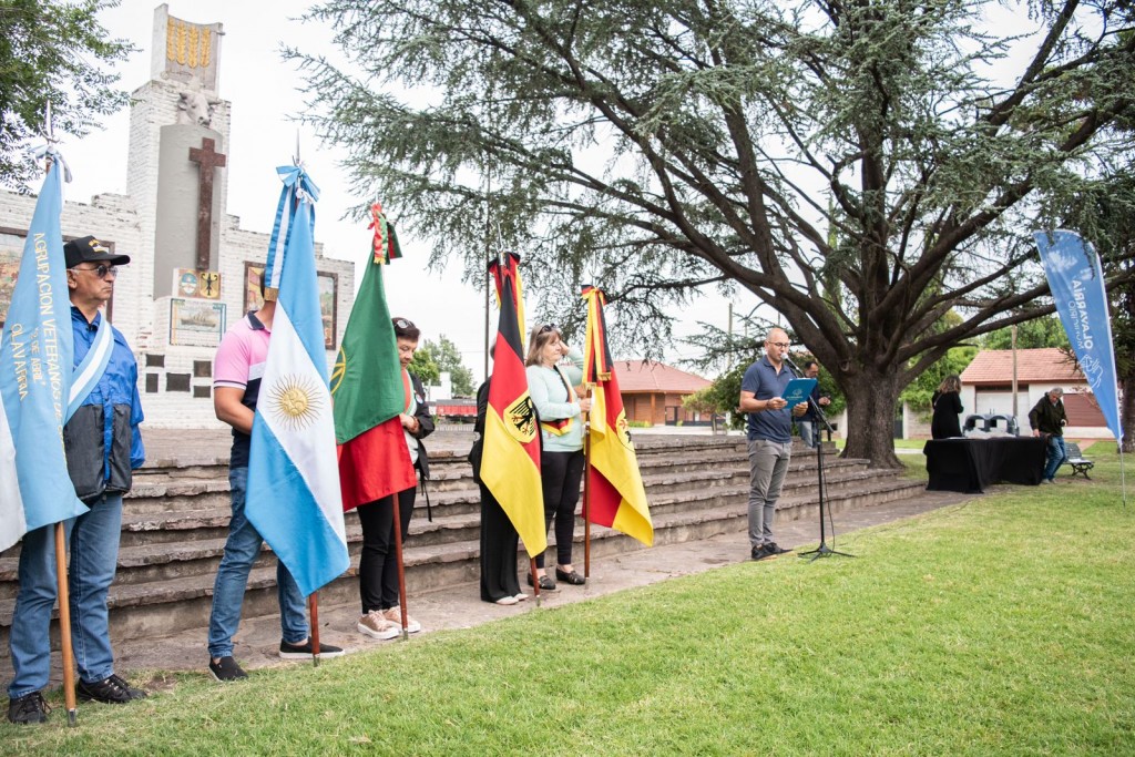 Colonia Hinojo tuvo acto protocolar por los 147 años