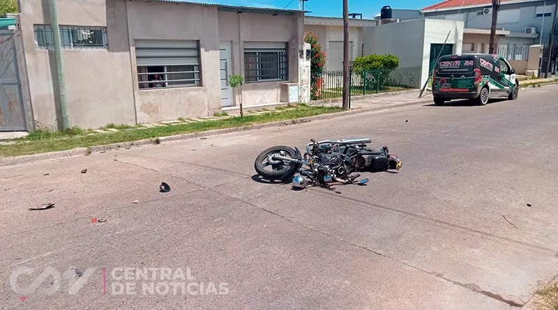 Falleció un motociclista, luego de impactar con una camioneta