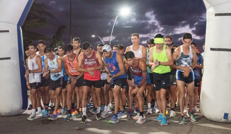 Últimas horas para inscribirse en la Correcaminata Nocturna de Loma Negra