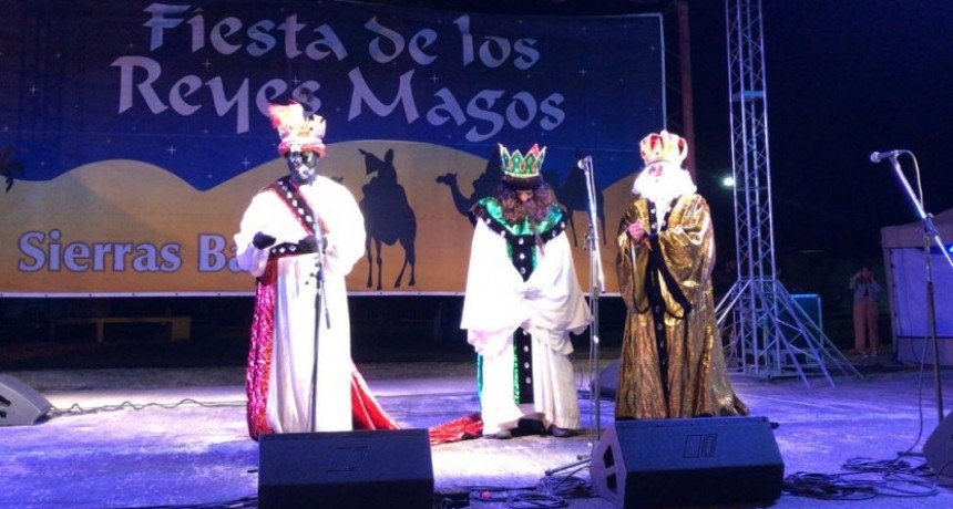 Más de 30 mil personas en la bajada de los Reyes Magos