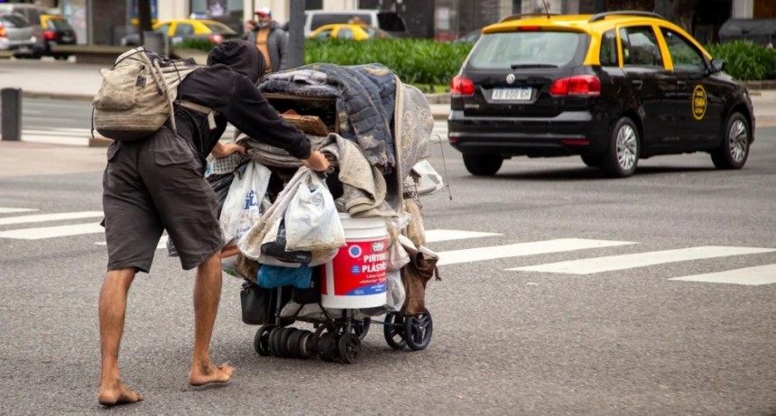 Una familia necesitó $1.024.435 para no ser pobre