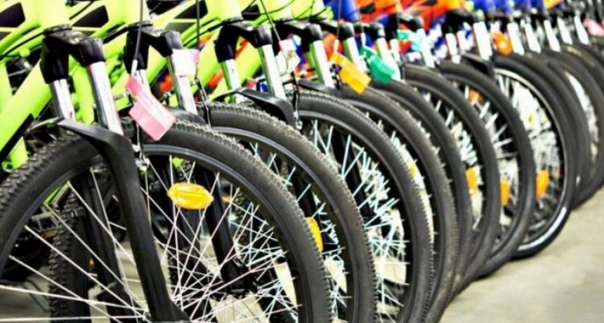 El gobierno quita trabas para facilitar el ingreso de bicicletas, electrodomésticos y otros productos