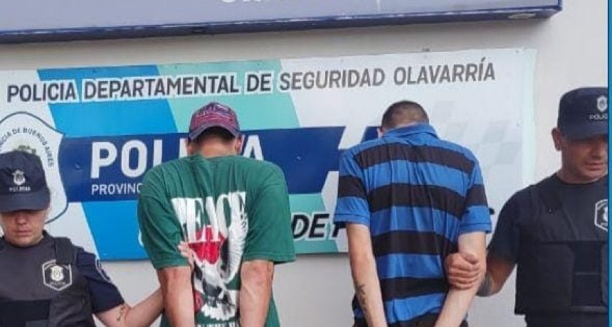 Dos aprehendidos luego de ser sorprendidos tras un robo