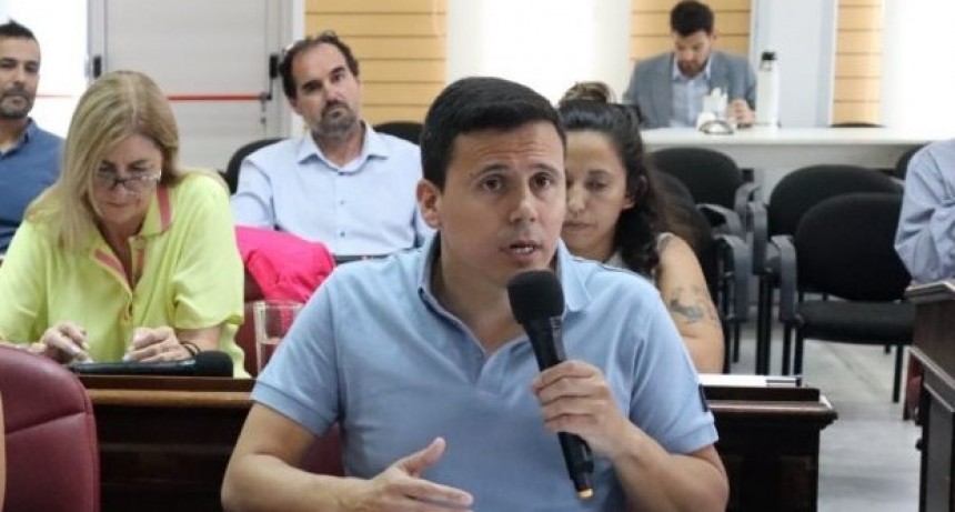 Aguilera: ‘Molesta escucharlos hablar solo de rosca y no de gestión’