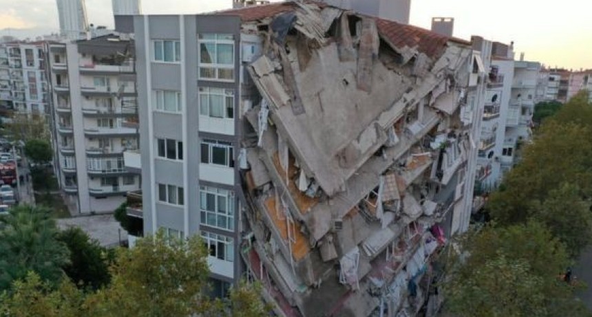Más de 2.700 muertos tras terremoto en Turquía y Siria