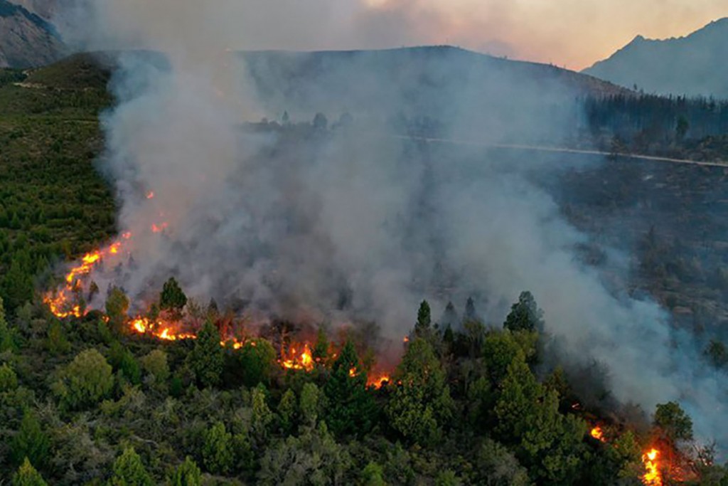 Olavarrienses afectados por los incendios en El Bolsón: “Vivimos en un paraíso y lo estamos destruyendo”