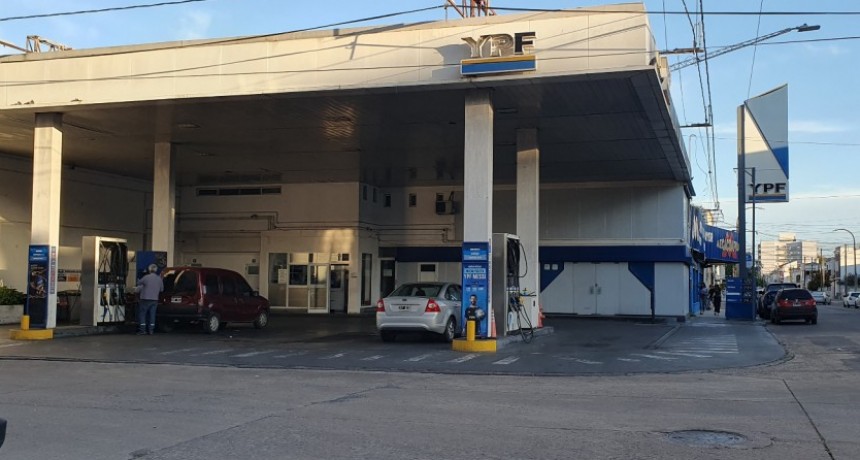 Cierra la Estación de Servicio de Moreno y Dorrego