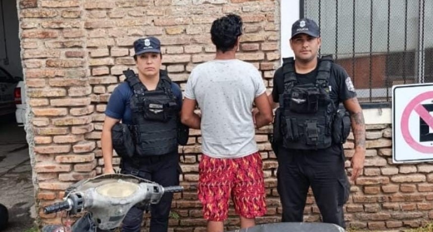 Circulaba en una moto adulterada y fue aprehendido