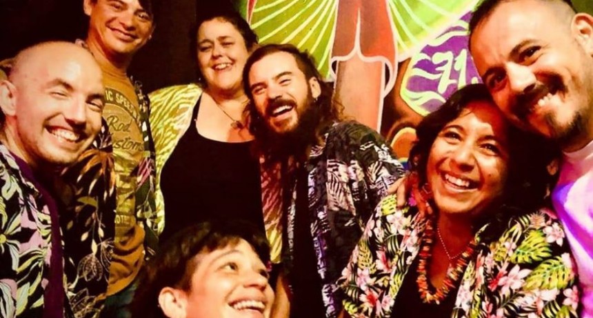 “La música que hacemos, nos conecta con nuestras raíces, con nuestra tierra”
