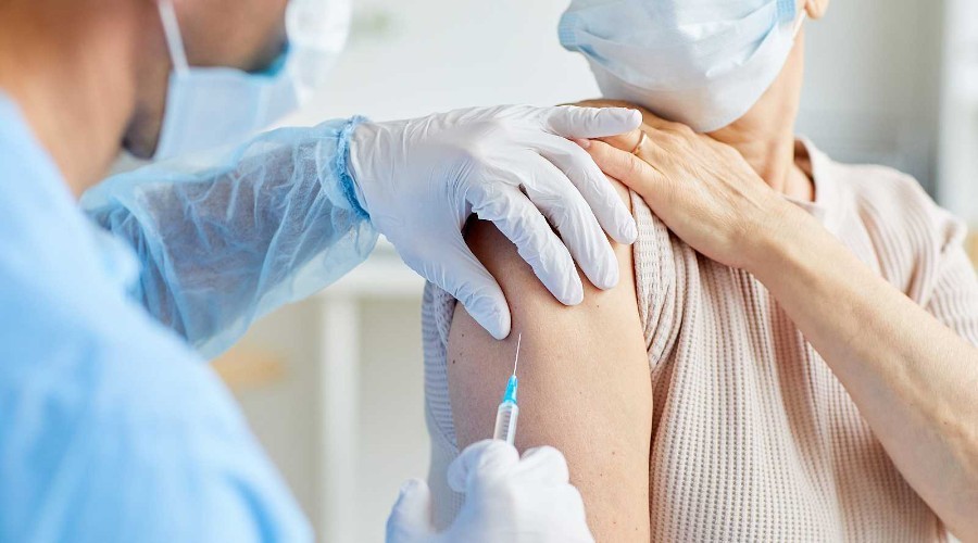 Vacunación Antigripal: la semana que viene podrán vacunarse niños entre 2 meses y 6 años, y personas hasta 65 años  con factores de riesgo 