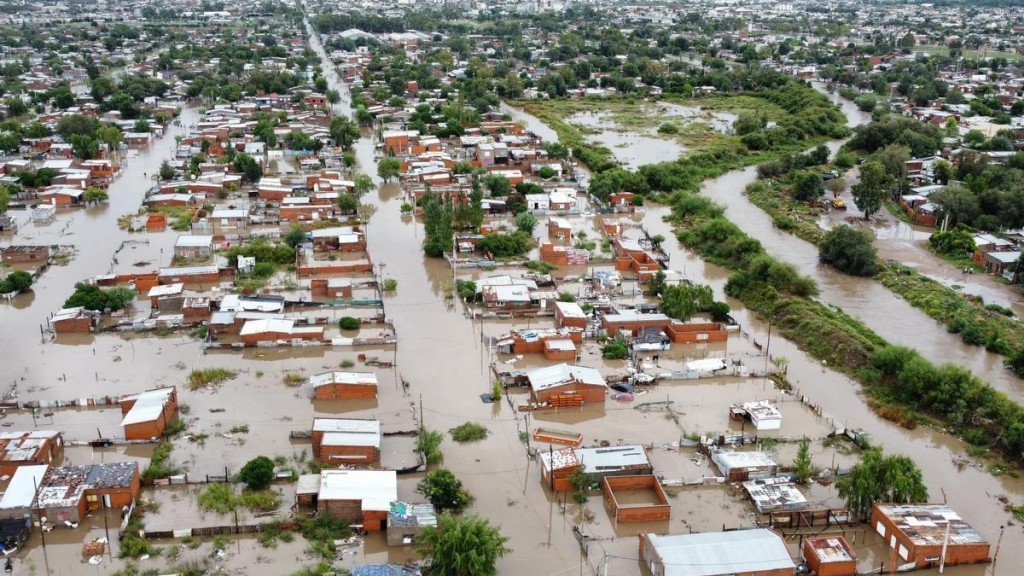 “Bahía Blanca está atravesando una verdadera catástrofe”