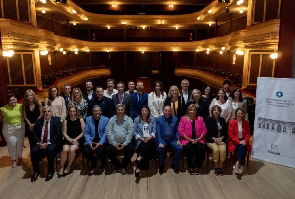 Azul fue sede del encuentro de decanos y decanas de Derecho