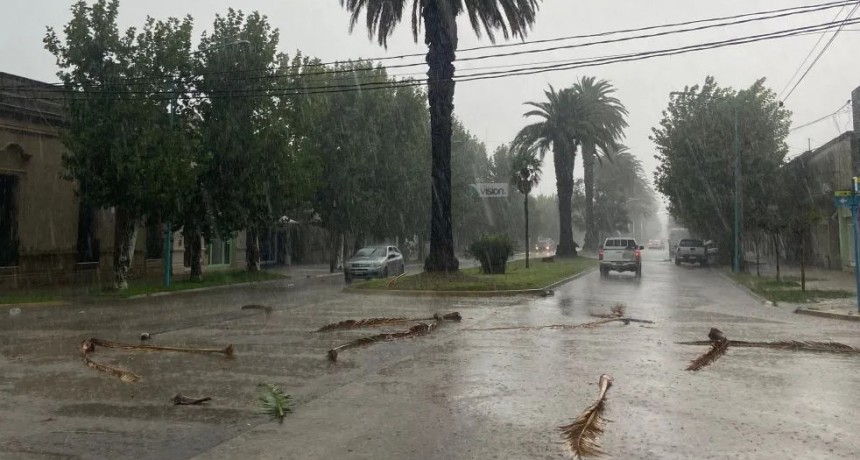 Impresionante temporal en Bolívar generó complicaciones en el retorno escolar