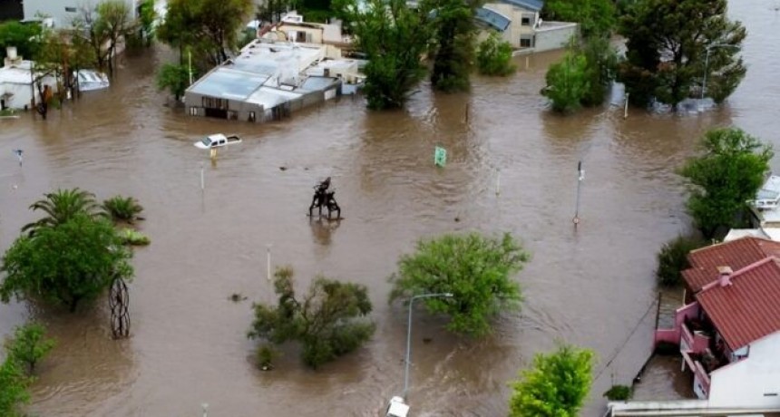 El ingreso de una masa de aire ecuatorial, el fenómeno que explica el temporal en Bahía Blanca