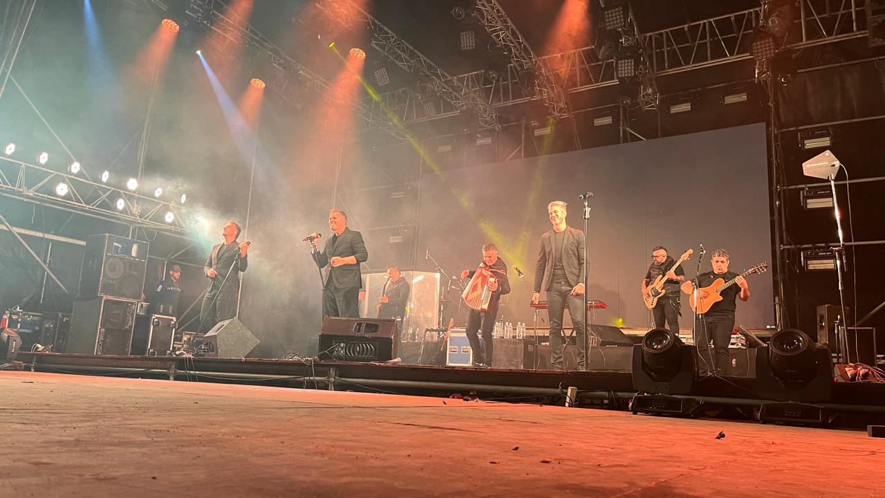 Con gran marco de público, cerró la primera noche del Festival Nacional de Doma y Folklore 