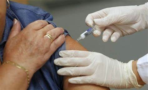 Jornada de vacunación antigripal en Colonia Hinojo