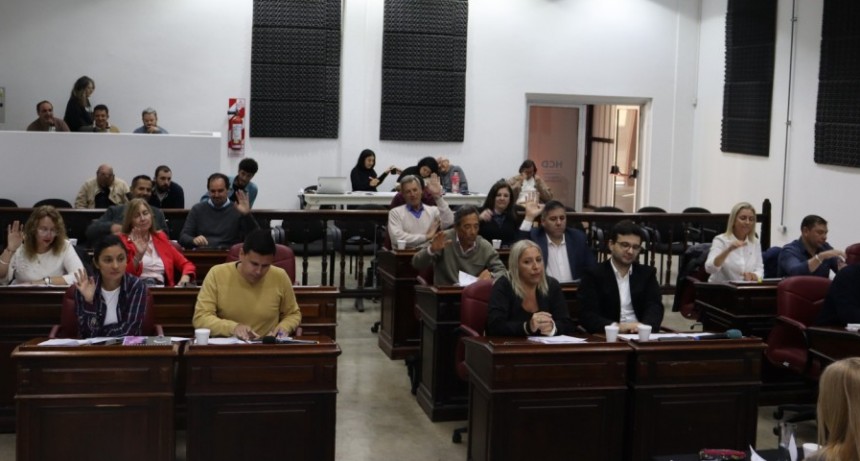 Sesionó el HCD y homenajeó al Papa Francisco