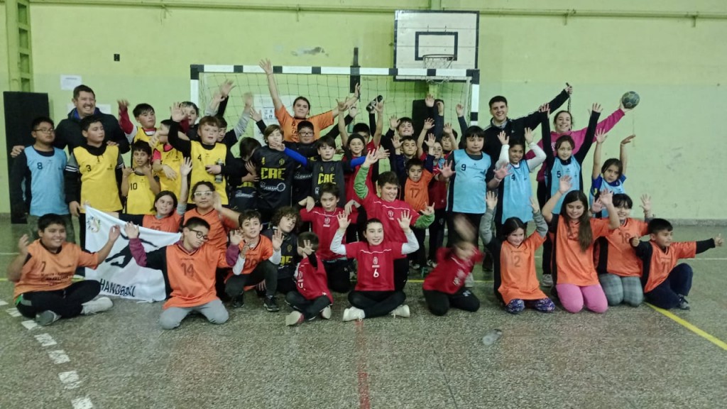 La Escuela Municipal de Handball presente en un nuevo encuentro