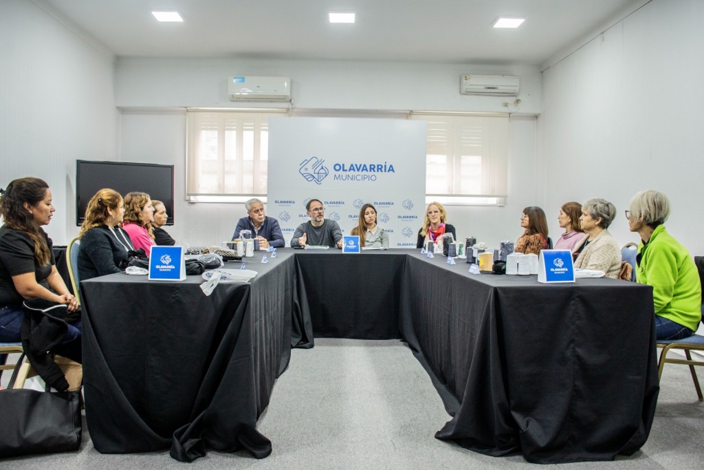 Se realizó la primera entrega de insumos a emprendedoras del rubro textil
