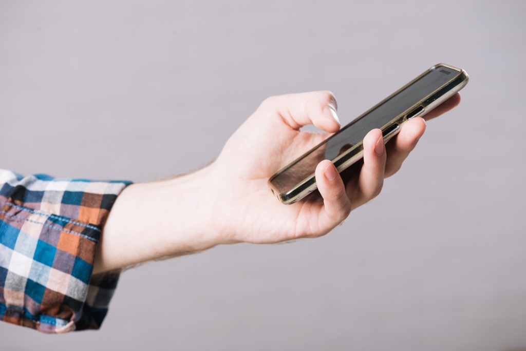 El Gobierno eliminó los impuestos para importar celulares