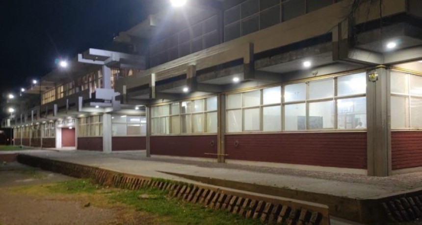Secundaria 8: solicitan modificación de normas e involucramiento de autoridades y familias