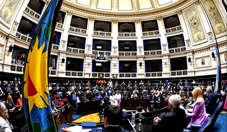 Legislatura: el PJ arriesga la mitad de sus bancas y LLA se posiciona para acrecentar su poder