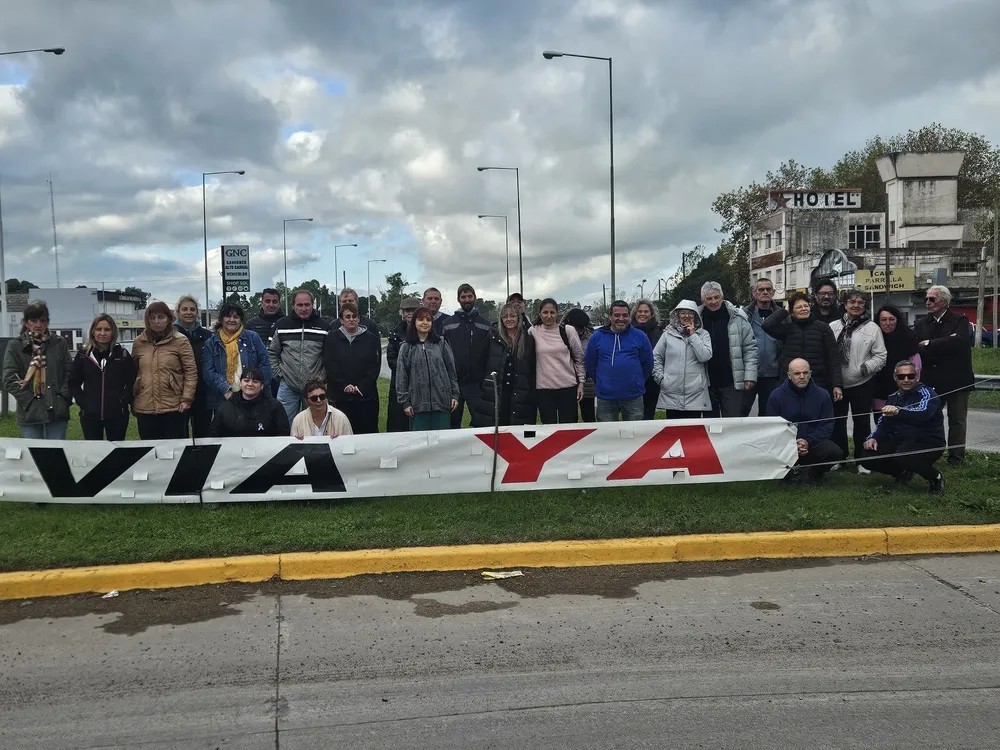 Azuleños reclamaron por mantenimiento y autovía en la Ruta 3