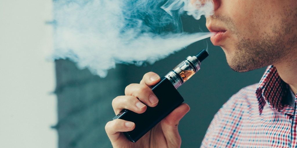 Alertan sobre el uso de los vapers en adolescentes