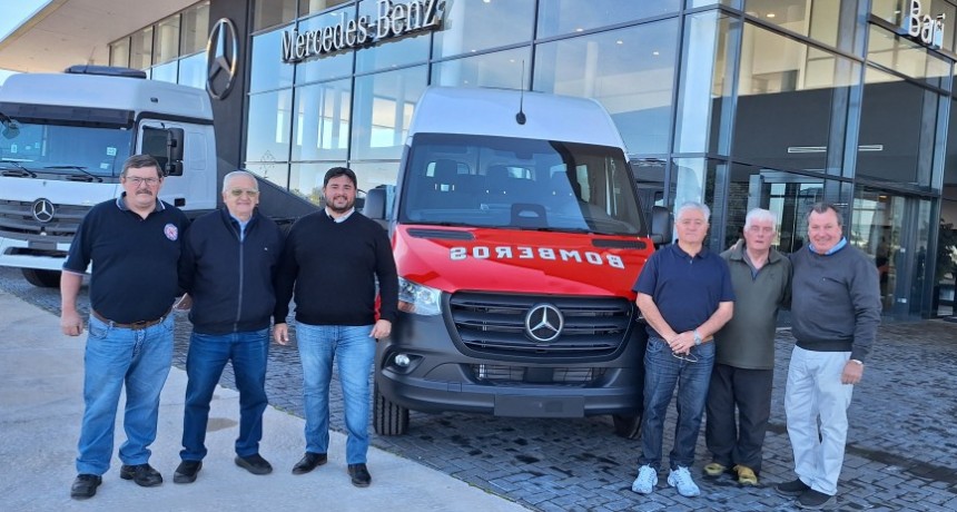 Bomberos de Olavarría recibió un nuevo vehículo