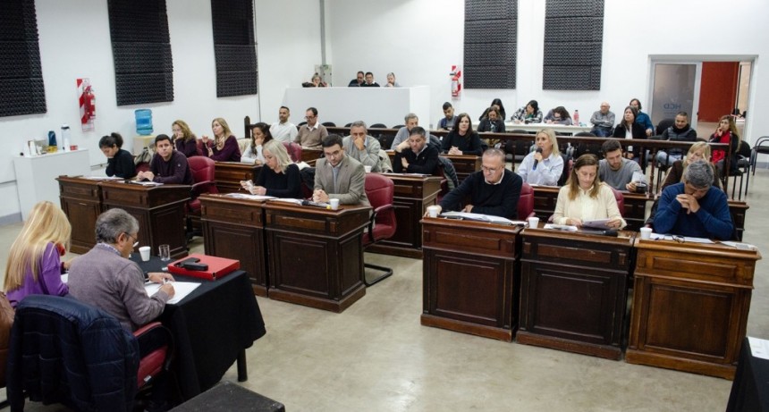 Por mayoría, el Concejo pide derogar el decreto de las bonificaciones