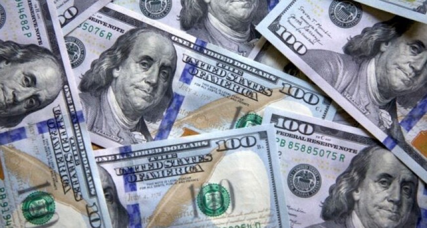 El Gobierno postergó el anuncio de las medidas vinculadas al dólar