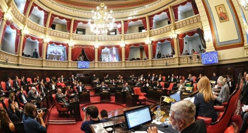 El Senado bonaerense convocó a una sesión para tratar la “reelección indefinida” de los legisladores
