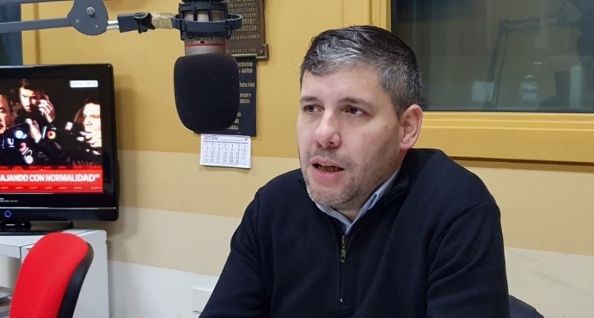 González: 'No podemos vender una calle todos los años para que den los números'