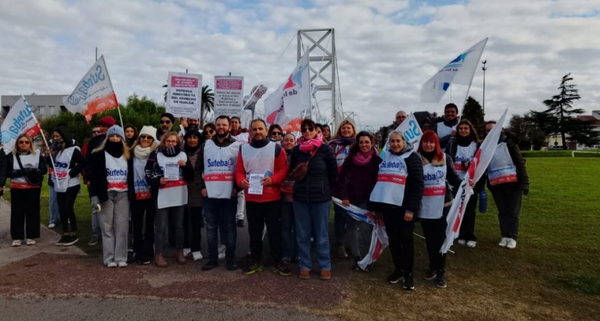 Concentración de gremios docentes: apoyo a la movilización de CTERA