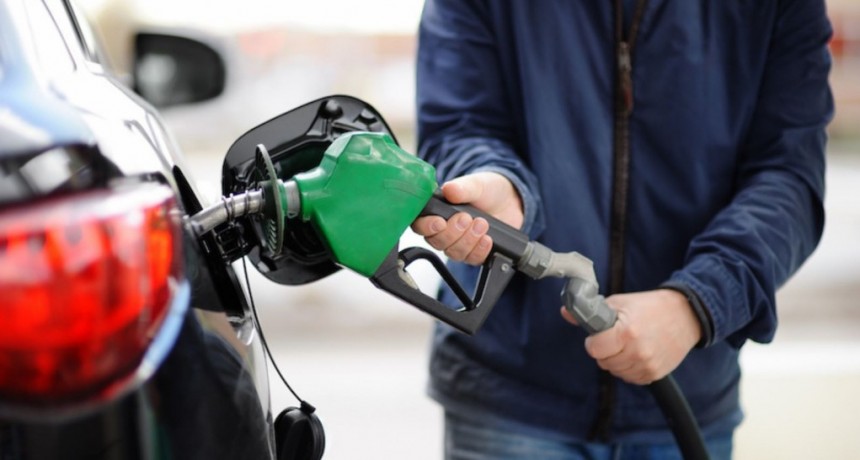 Junio llega con un alza mínima en el precio de los combustibles de YPF