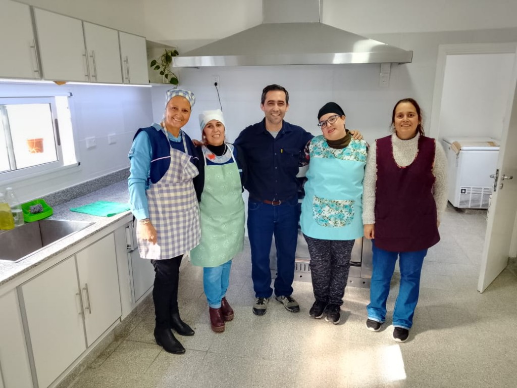 Inauguraron obras en la Técnica 1 del Barrio CECO