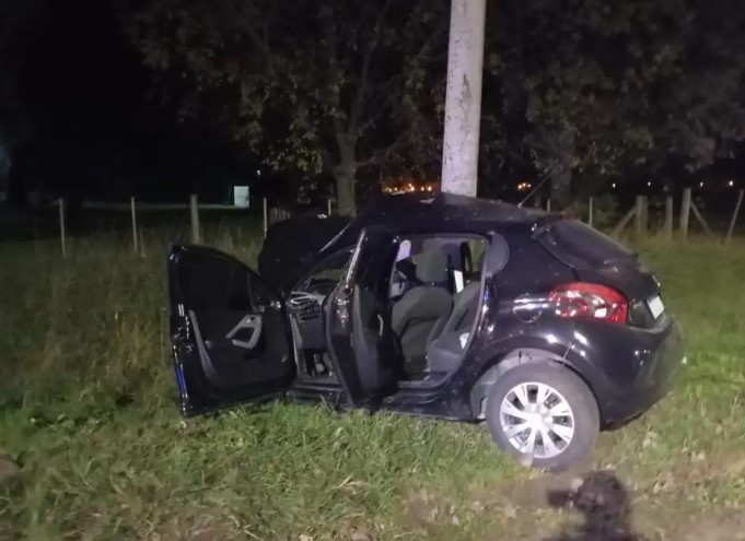 Una mujer gravemente herida tras chocar contra una columna
