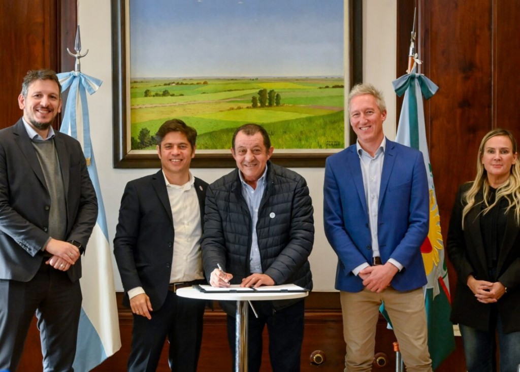 Juárez: Marini firmó un leasing junto al gobernador Kicillof