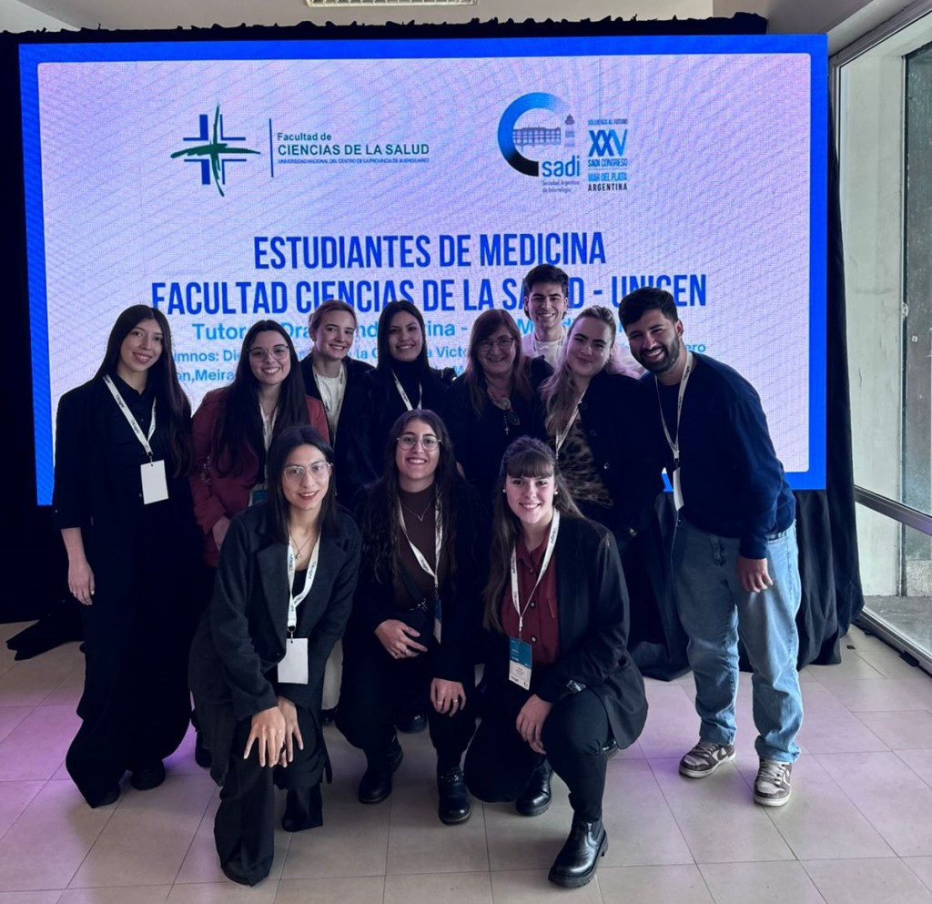 Estudiantes de medicina expusieron en el Congreso de la SADI