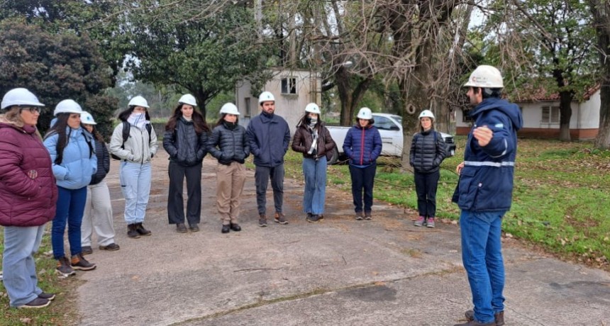Estudiantes de Ingeniería Química visitaron la planta de tratamiento de líquidos cloacales