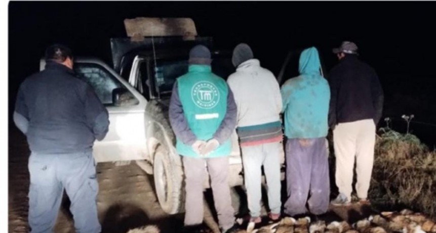 Un grupo de cazadores fue interceptado con más de 20 animales y un arma sin registro
