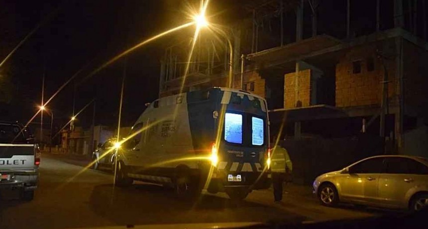 Persona en situación de calle herida, al caerse en el lugar donde pasaba la noche