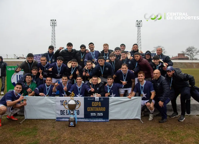 Racing campeón de la Copa Centenario de la LFO