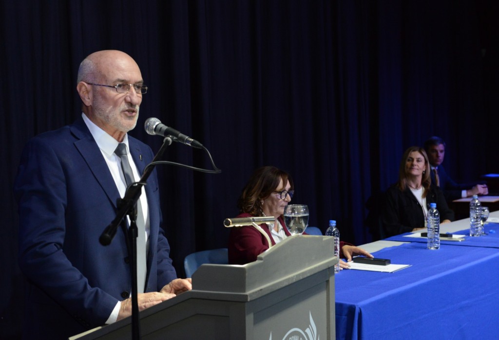 UNICEN: Tras su asunción, Aba ya encabeza el rectorado por segunda vez