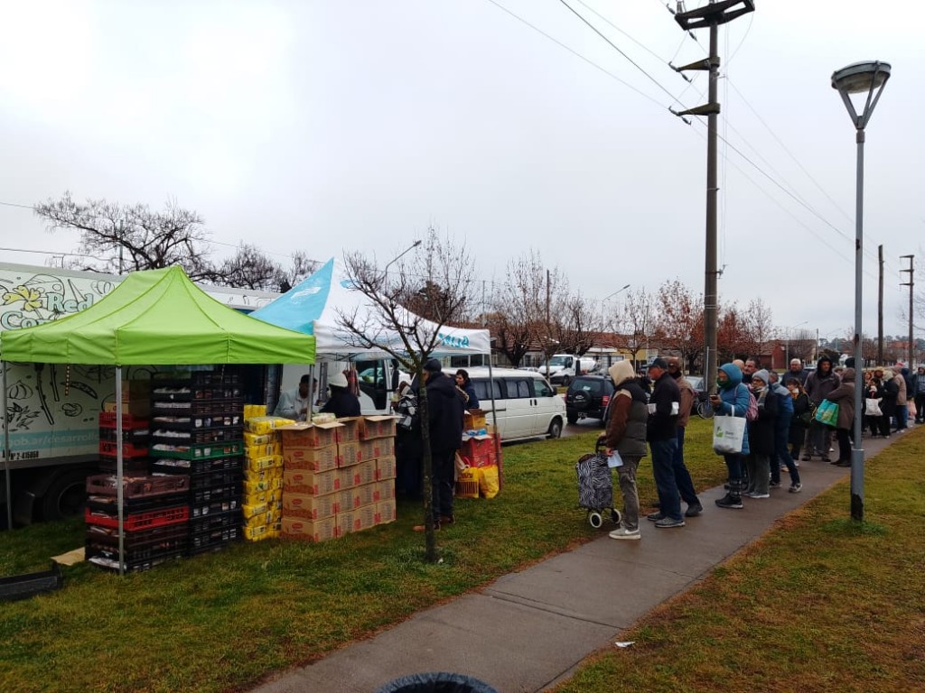Un encuentro entre productores y consumidores en el Parque Avellaneda