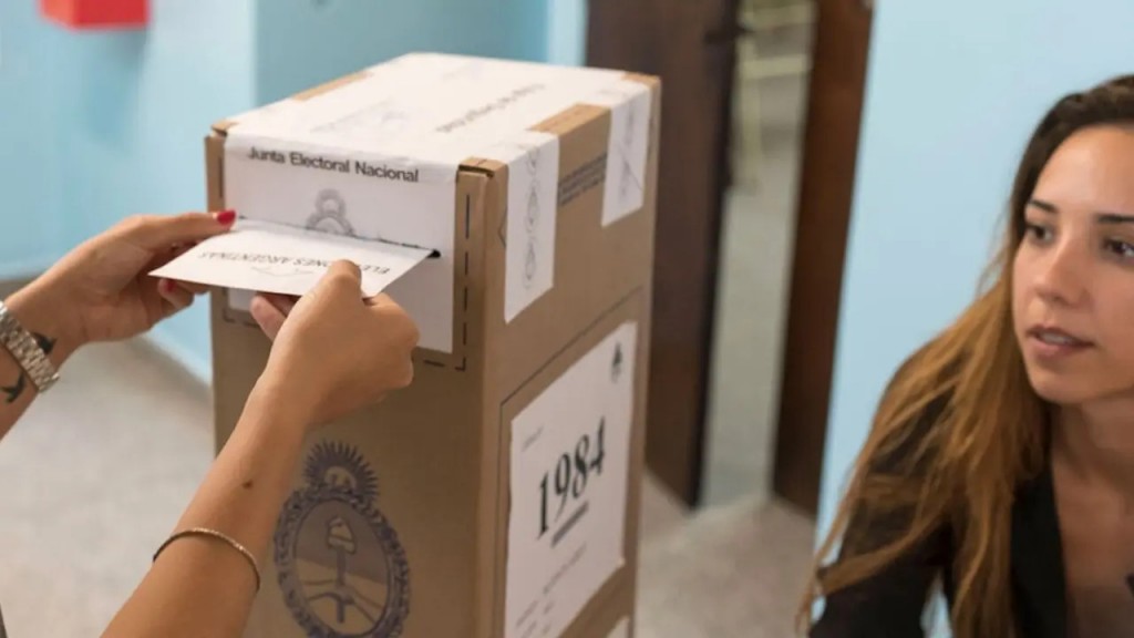 Provincia: más de un millón de extranjeros podrán votar, un 23% más que en 2021
