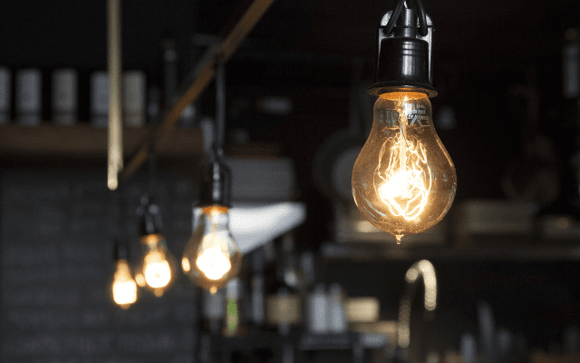 El Gobierno amplió el consumo subsidiado de luz a usuarios que no tienen acceso al gas