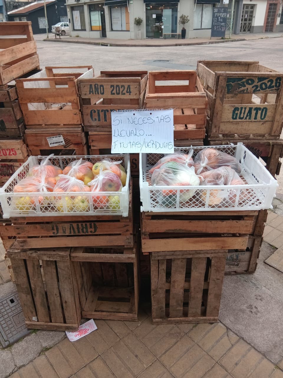 Pequeños gestos, grandes cambios: el circuito solidario de los alimentos